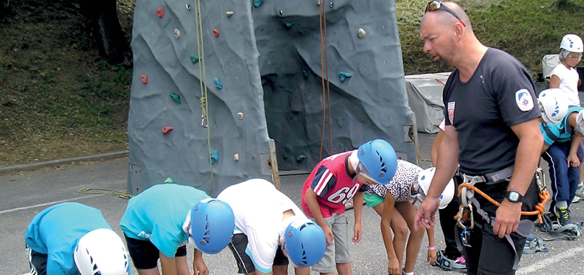 Les élèves rouennais s'initient à la pratique des sports en montagne