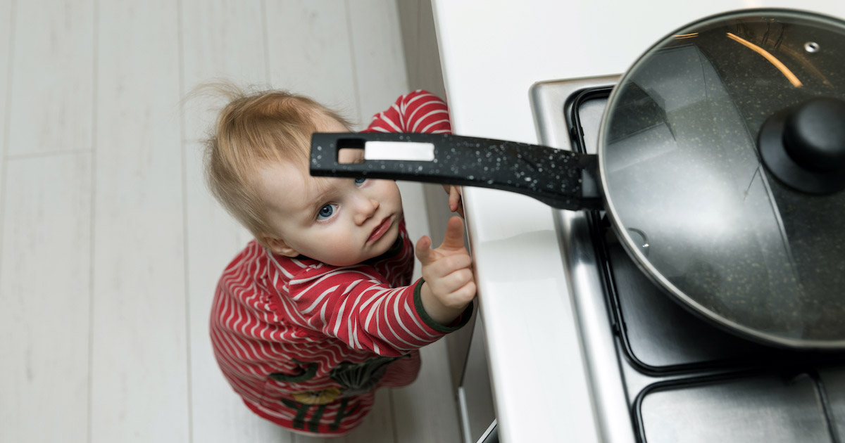 6 règles de sécurité pour protéger les enfants dans la cuisine