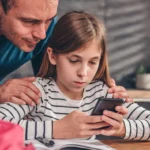 Première téléphone portable enfant