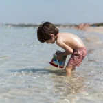 Enfant à la mer